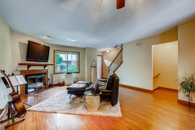 3247 Brookview Way Columbus OH-large-004