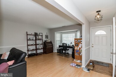 1491 Chatham Ct unit 63, Crofton, MD 21114 - photo 3