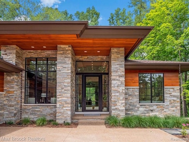 1850 Orchard Ln, Bloomfield Hills, MI 48301 - photo 2