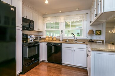 5 Rand Rd Cape Elizabeth ME-large-018-10