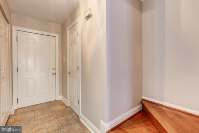 11855 Summer Oak Dr, Germantown, MD 20874 - photo 3