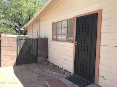 720 N Irving Cir unit Studio1, Tucson, AZ 85711 - photo 3