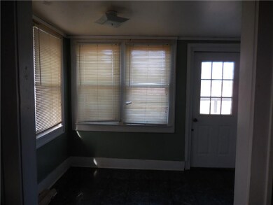 BREAKFAST ROOM