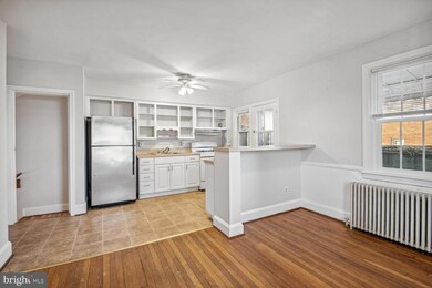 722 Edmondson Ave, Catonsville, MD 21228 - photo 2