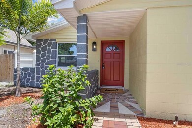 5611 Burlington Ave N, Saint Petersburg, FL 33710 - photo 2