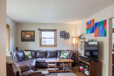 2111_8th_Ave_N-17