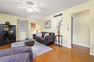 10208 W 54th Terrace, Shawnee, KS 66203 - photo 5