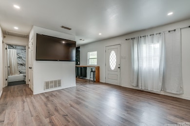 8215 Lazy Creek Dr, San Antonio, TX 78242 - photo 7