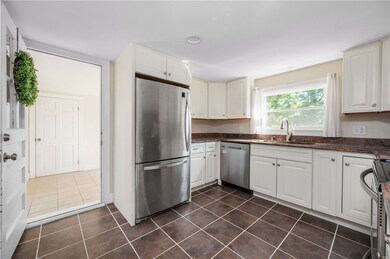 26 Blanche Ave, Cumberland, RI 02864 - photo 5