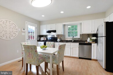 1232 Magnolia Ct, Hagerstown, MD 21742 - photo 6