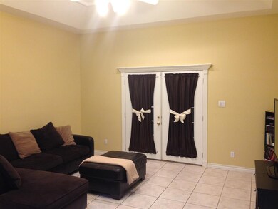 504 Pine Sisken St, Laredo, TX 78045 - photo 7