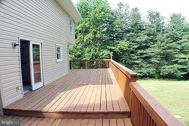 10722 Pheasant Dr, Clarksburg, MD 20871 - photo 4