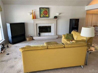 310 Rebecca Dr, Alamo, TX 78516 - photo 7