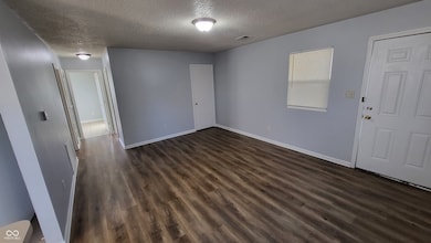 6149 Commodore Dr, Indianapolis, IN 46219 - photo 5