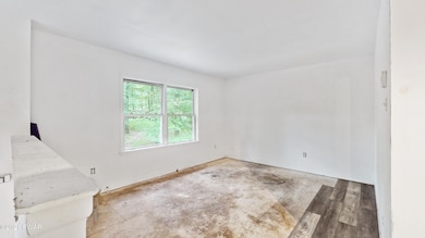 107 Snapdragon Ct, Milford, PA 18337 - photo 4