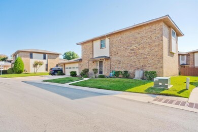 90 Morrow Dr, Bedford, TX 76021 - photo 3