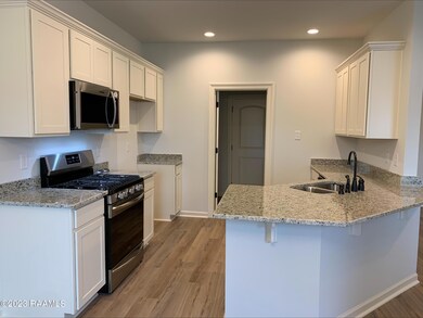 002 KITCHEN