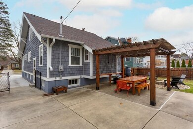 1434 44th St, Des Moines, IA 50311 - photo 3