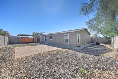 9640 E Escondido Ave-38