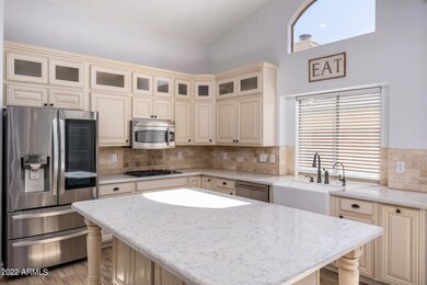 981 E Constitution Dr - 11