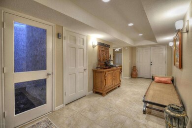 009_Foyer II