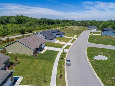 5419 Woodland Dr, Crown Point, IN 46307 - photo 2