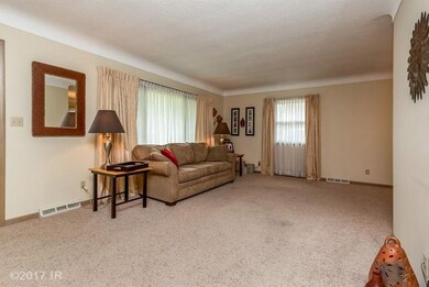 4122 39th Place, Des Moines, IA 50310 - photo 6