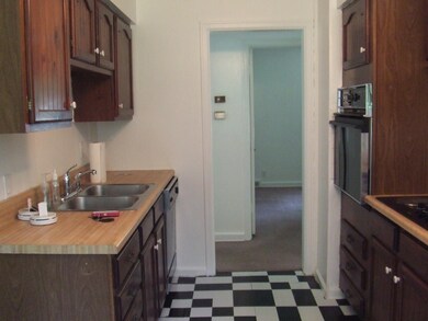 7011 n 33rd 004
