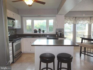 7804 Limestone Ct, Ellicott City, MD 21043 - photo 6