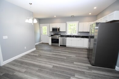 4. Eat-In Kitchen