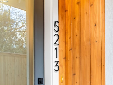 5213 SW Vacuna St, Portland, OR 97219 - photo 2