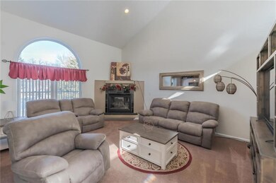 437 E Chestnut St, Nazareth, PA 18064 - photo 3