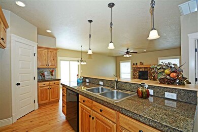 16421 N Putting Ct, Nampa, ID 83687 - photo 4