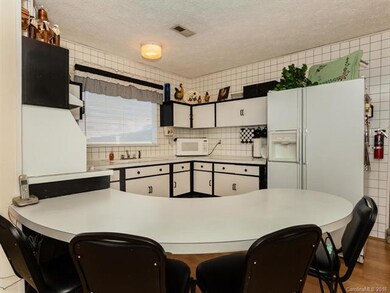 1500 N Main St, Hendersonville, NC 28792 - photo 6