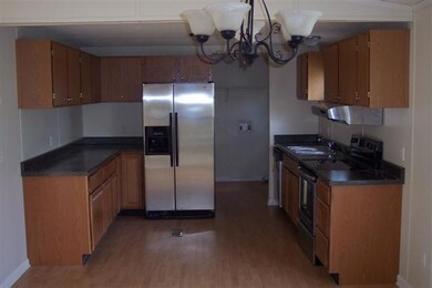 590 Hendrixson Dr, Manchester, TN 37355 - photo 4