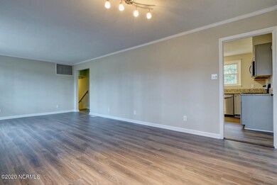 1406 Clifton Rd, Jacksonville, NC 28540 - photo 6