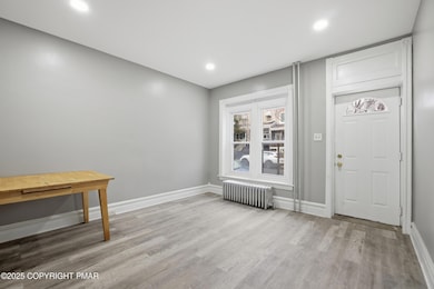 384 W Gordon St, Allentown, PA 18102 - photo 5