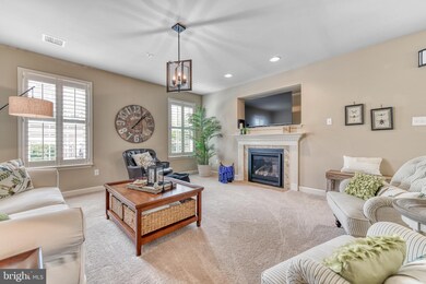 311 Emerald Ln, Reading, PA 19610 - photo 4