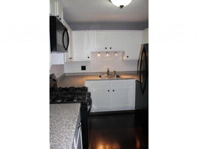 136-26 Mammoth Rd unit 26, Hooksett, NH 03106 - photo 3