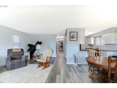 325 26th Ave, Longview, WA 98632 - photo 4