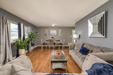 3929_Chickamauga_Ave_0014