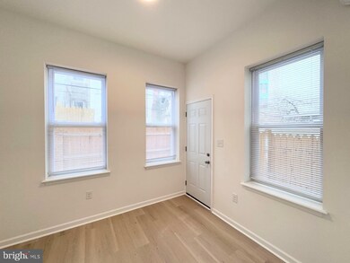 319 E Lehigh Ave unit 1, Philadelphia, PA 19125 - photo 4