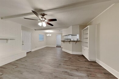 2137 Mountainview Dr, Hurst, TX 76054 - photo 3