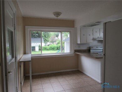 Eat in kitchen.
