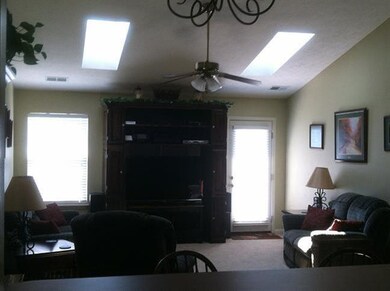 110 Hope Dr, Frankfort, KY 40601 - photo 4