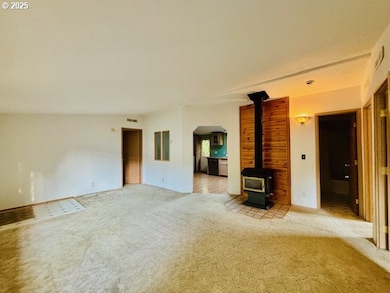 179 Outer Dr, Florence, OR 97439 - photo 6