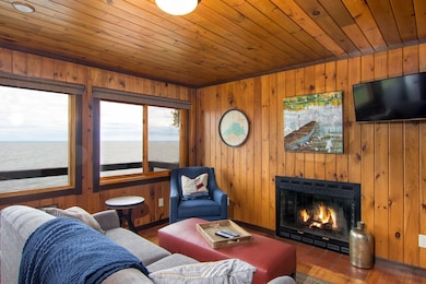 540 Old North Shore Rd unit Cabin 3 Share 4, Two Harbors, MN 55616 - photo 4