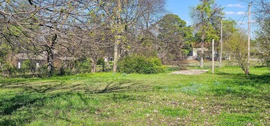 335 S 6th St, Eufaula, OK 74432 - photo 5