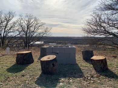 12700 Mineral Wells Hwy unit 1, Weatherford, TX 76088 - photo 4