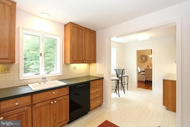 3215 Coquelin Terrace, Chevy Chase, MD 20815 - photo 4